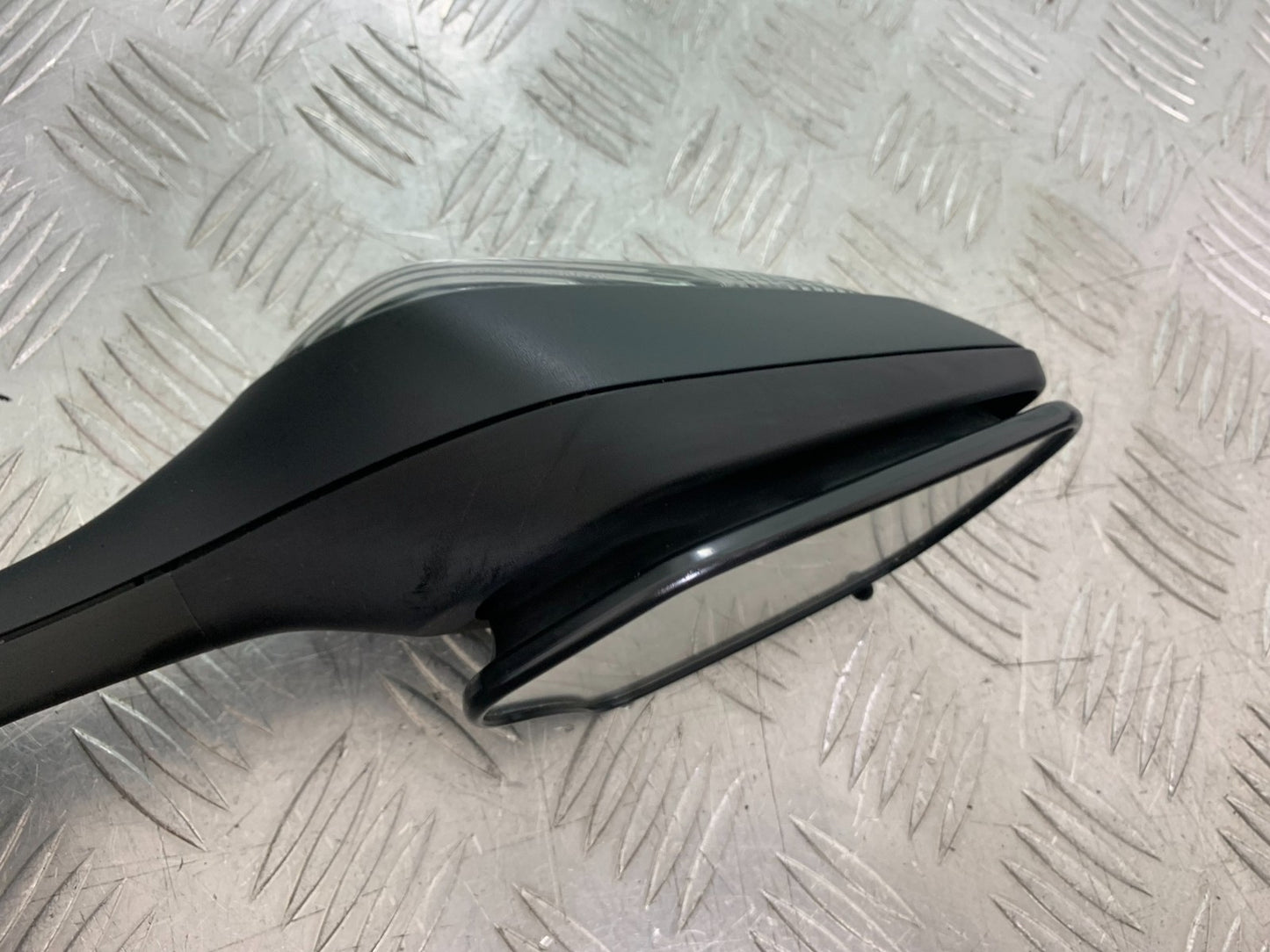HONDA CBR1000 rr FIREBLADE RIGHT MIRROR (GENUINE PART)   2012-2016 (CMB1280)