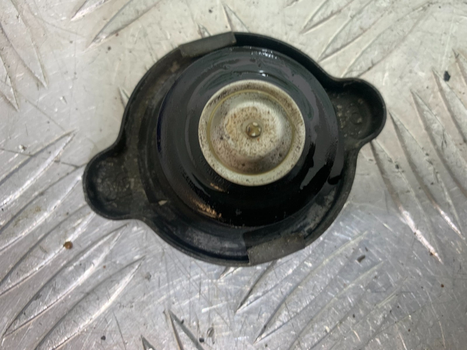 HONDA GL500 GL 500 SILVERWING RADIATOR CAP   YEAR 1981-82 (CMB1168)