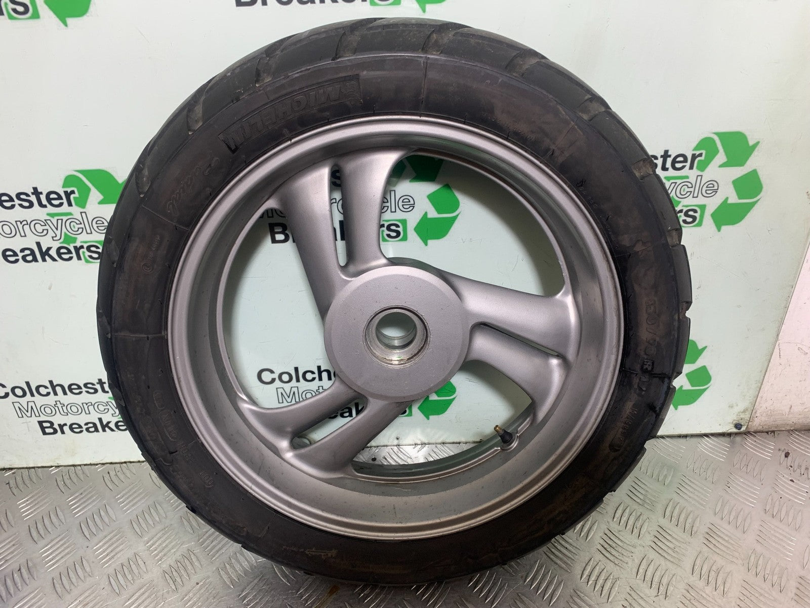 HONDA NTV 600 REVERE REAR WHEEL YEAR 1988-1996  (CMB1281)
