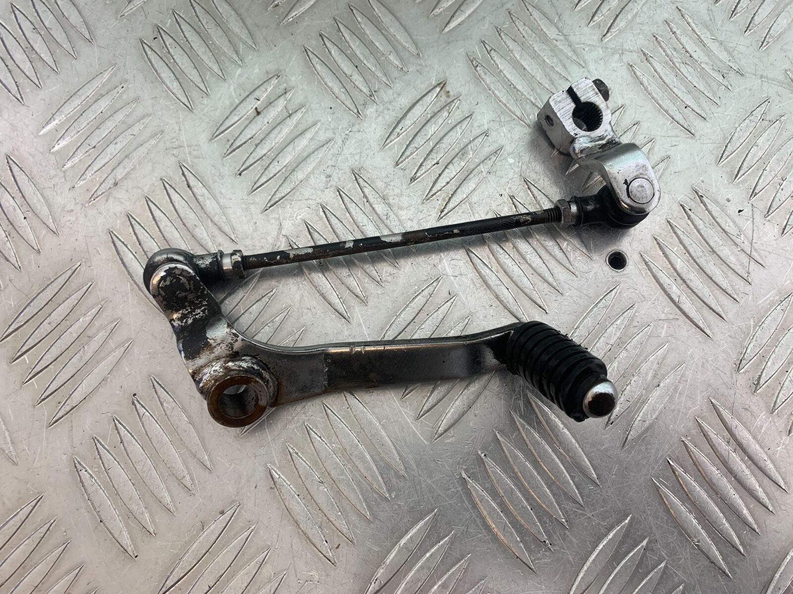 YAMAHA XV535 XV 535 VIRAGO GEAR LEVER  YEAR 1994-02 (CMB1044)