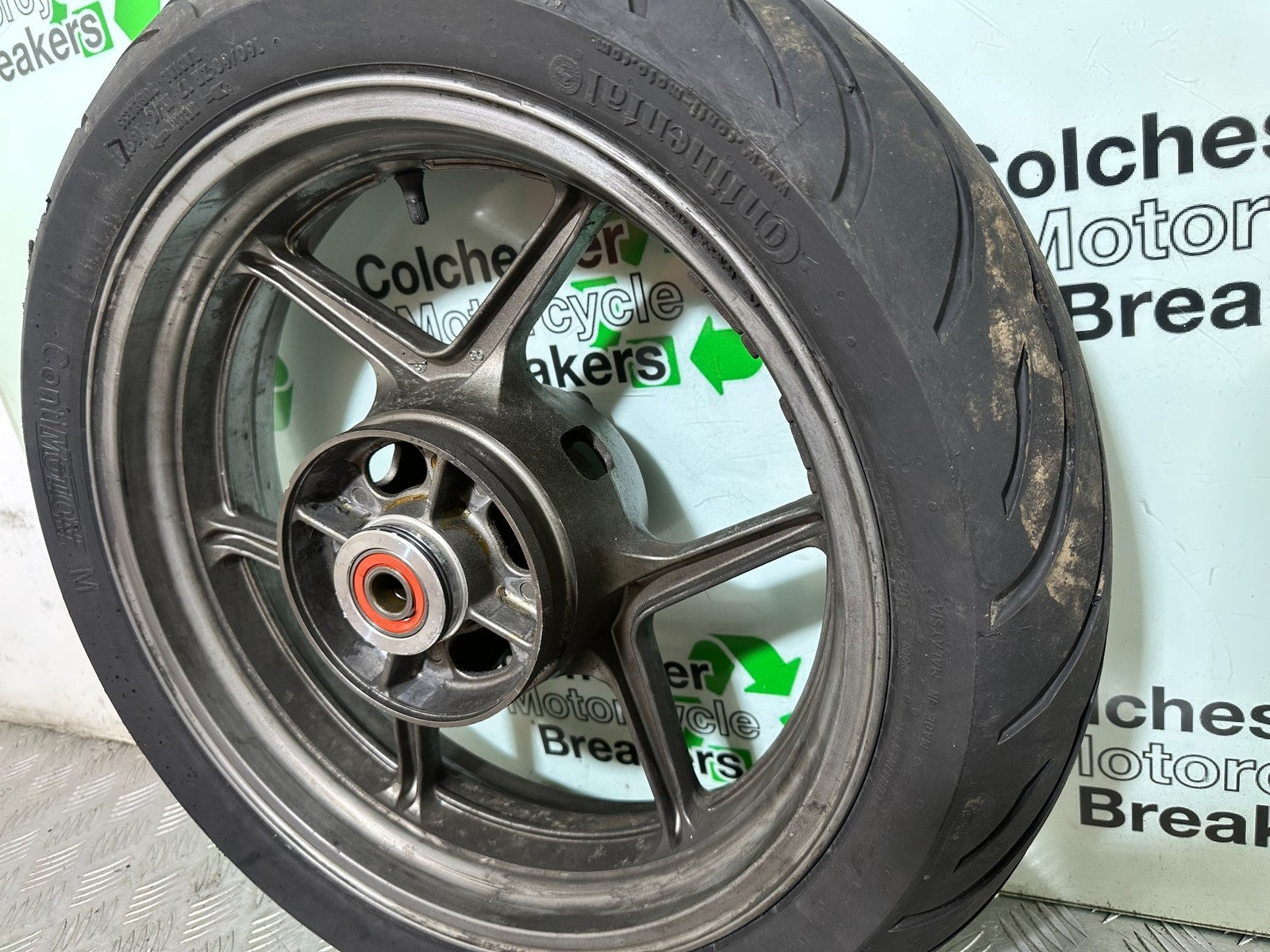 KAWASAKI ER6 F ER6F REAR WHEEL AND TYRE YEAR 2005-2008 (CMB1178)