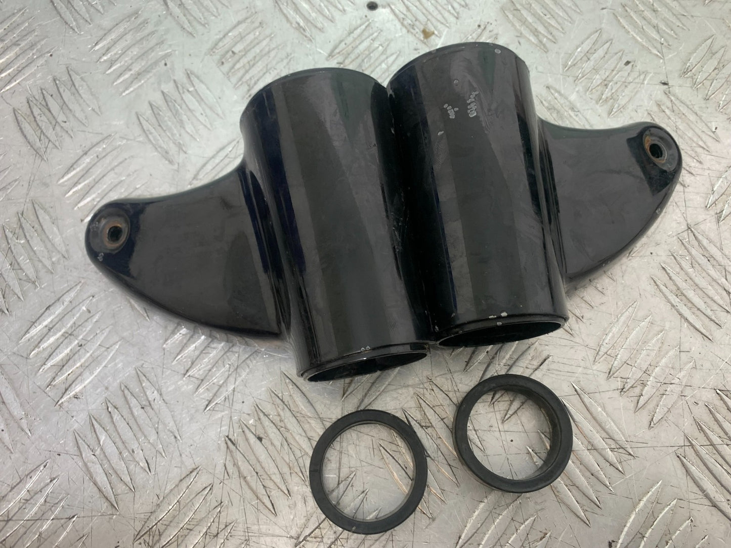 BSA 650 GOLD STAR HEADLIGHT BRACKETS  YEAR 2022-2025 (CMB1262)