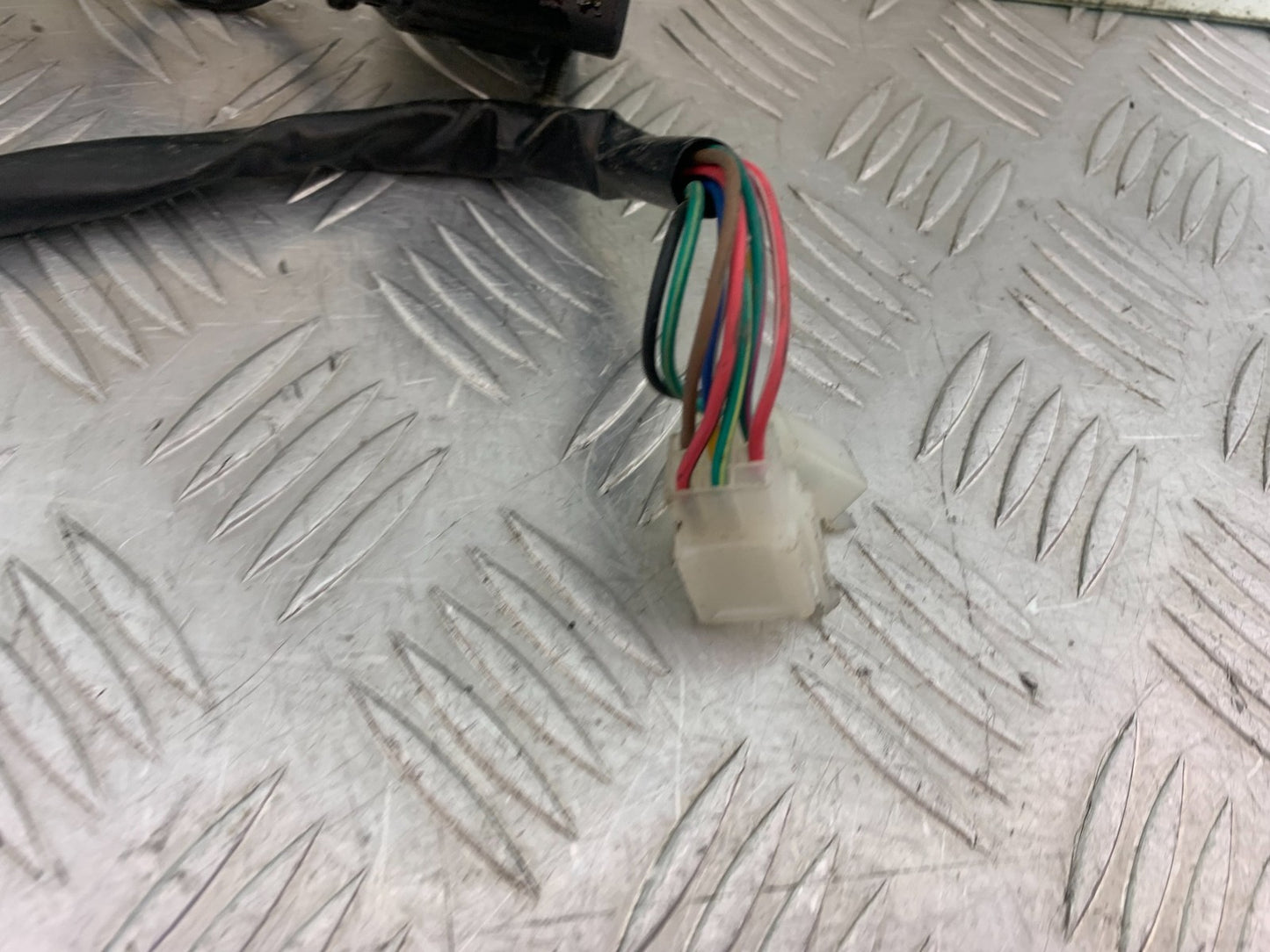 NECO ALEXONE 125 RIGHT SWITCH GEAR YEAR 2016-2022  (CMB1273)