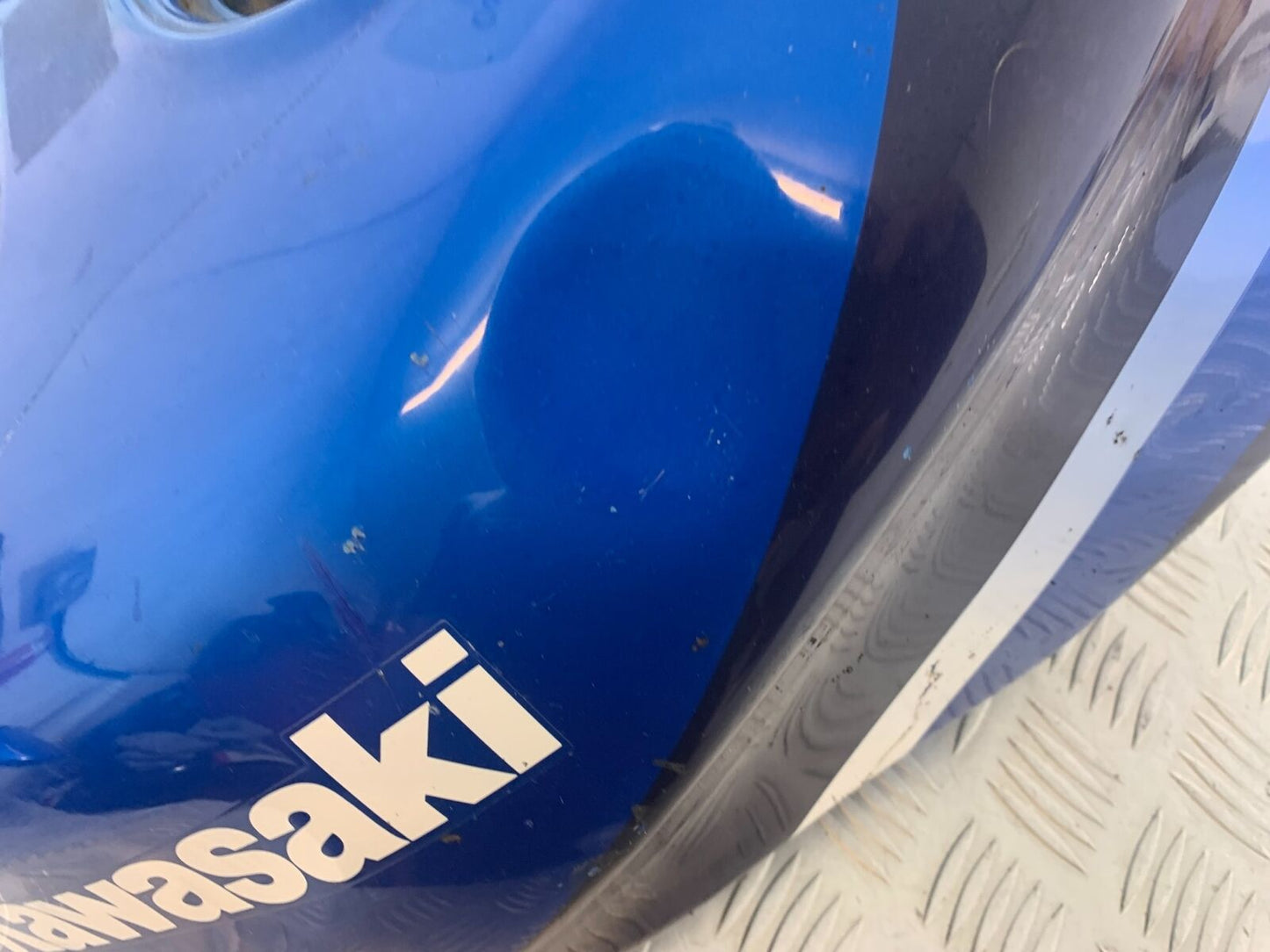 KAWASAKI ZX6R ZX6 J PETROL TANK  YEAR 2000 (CMB1129)