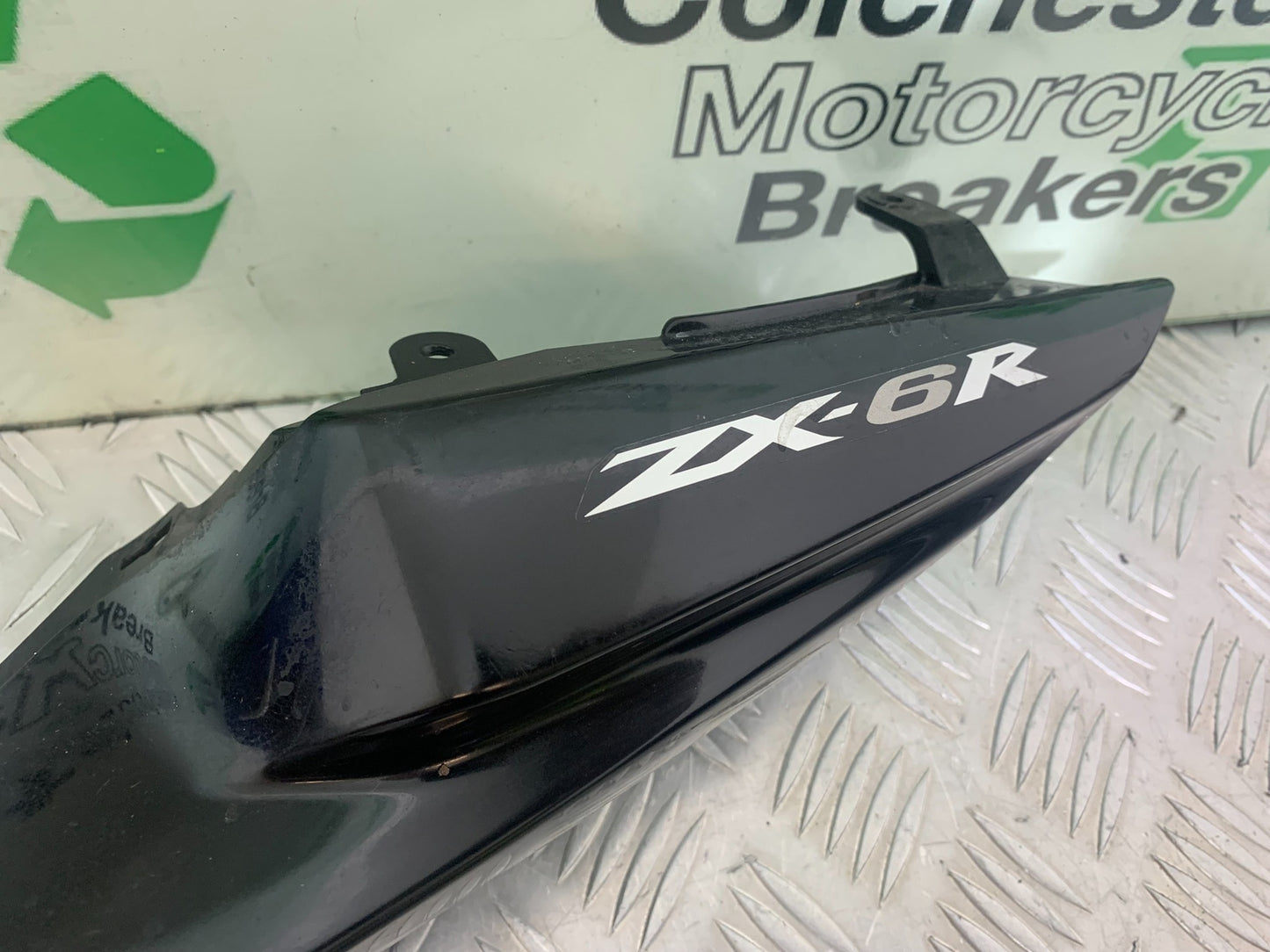 KAWASAKI ZX6R LEFT SEAT PANEL  YEAR 2009-2012 (CMB1136)