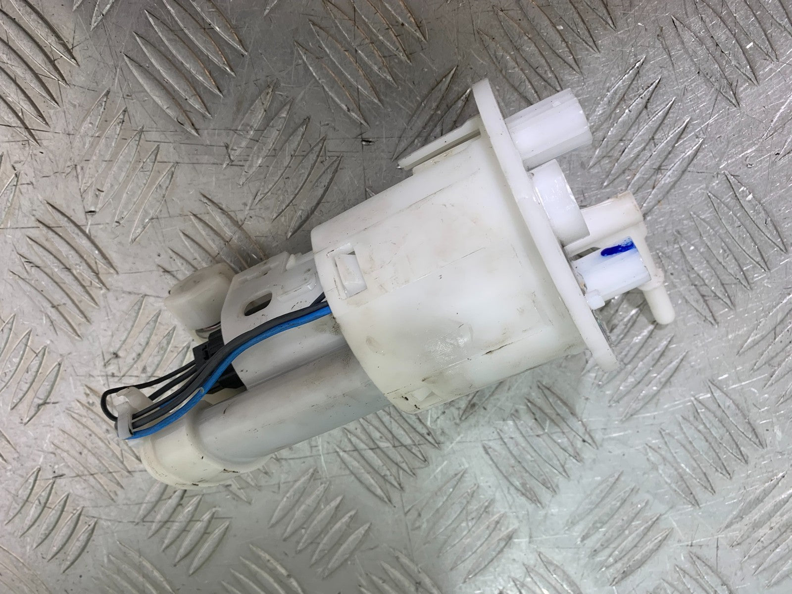 TRIUMPH TRIDENT 660 PETROL PUMP  YEAR 2021-2024 (CMB1295)