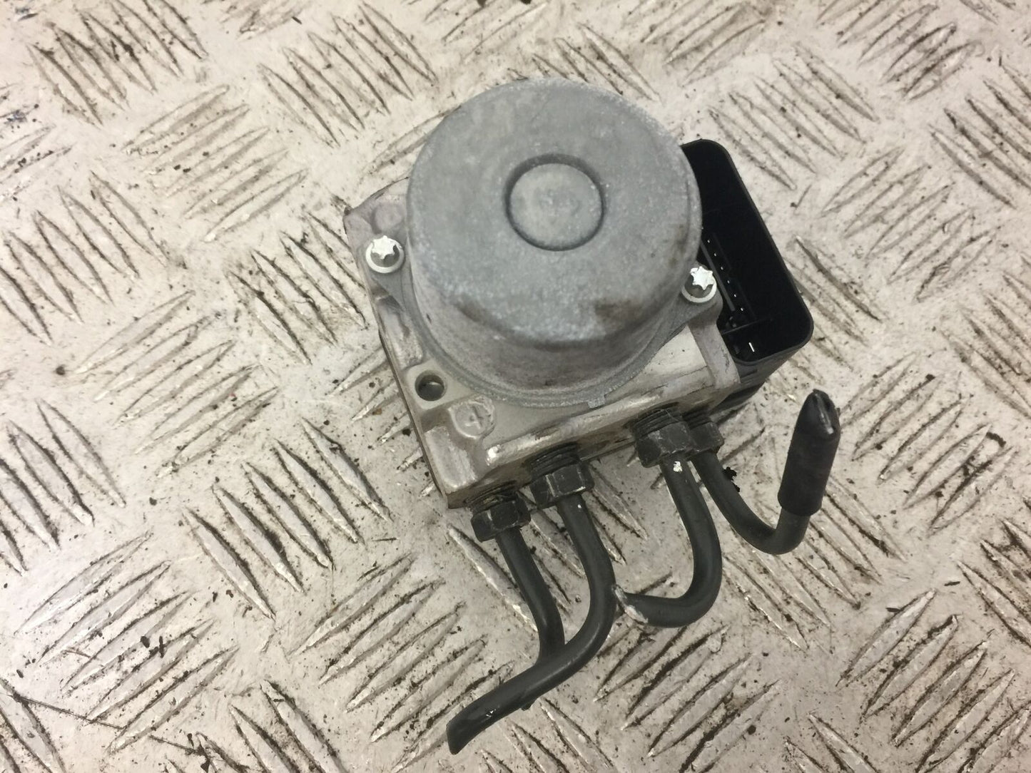 HONDA CB650 F CB 650 FA-H ABS PUMP YEAR 2017-2019 (STOCK 710)