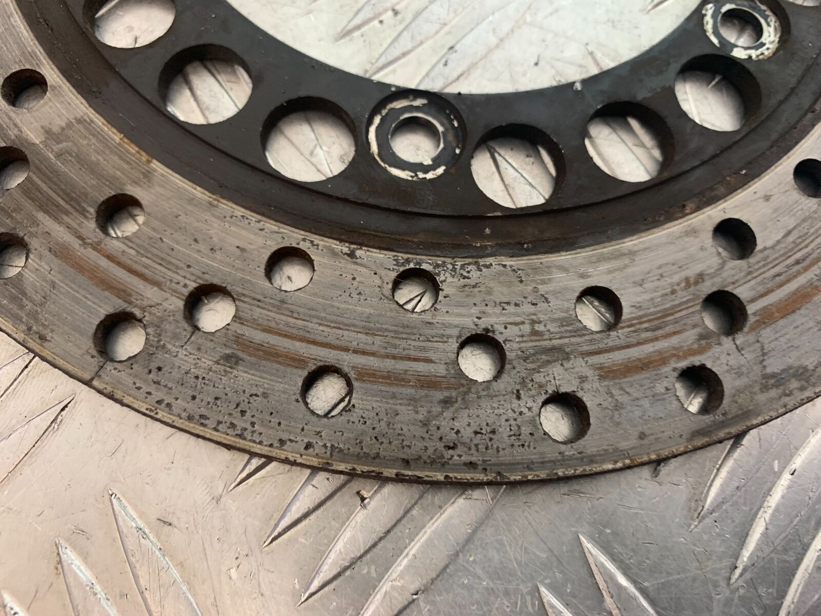 YAMAHA YZF600 YZF 600 THUNDERCAT REAR BRAKE DISC  1996-2003 (CMB1134)