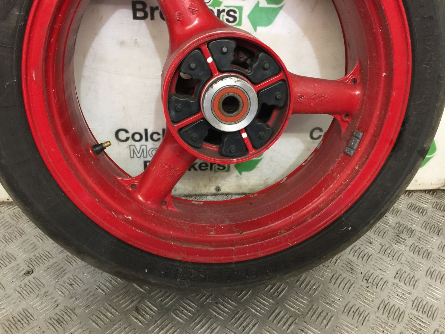 KAWASAKI ZX9R ZX9 C REAR WHEEL YEAR 1998-99 (STOCK 903)