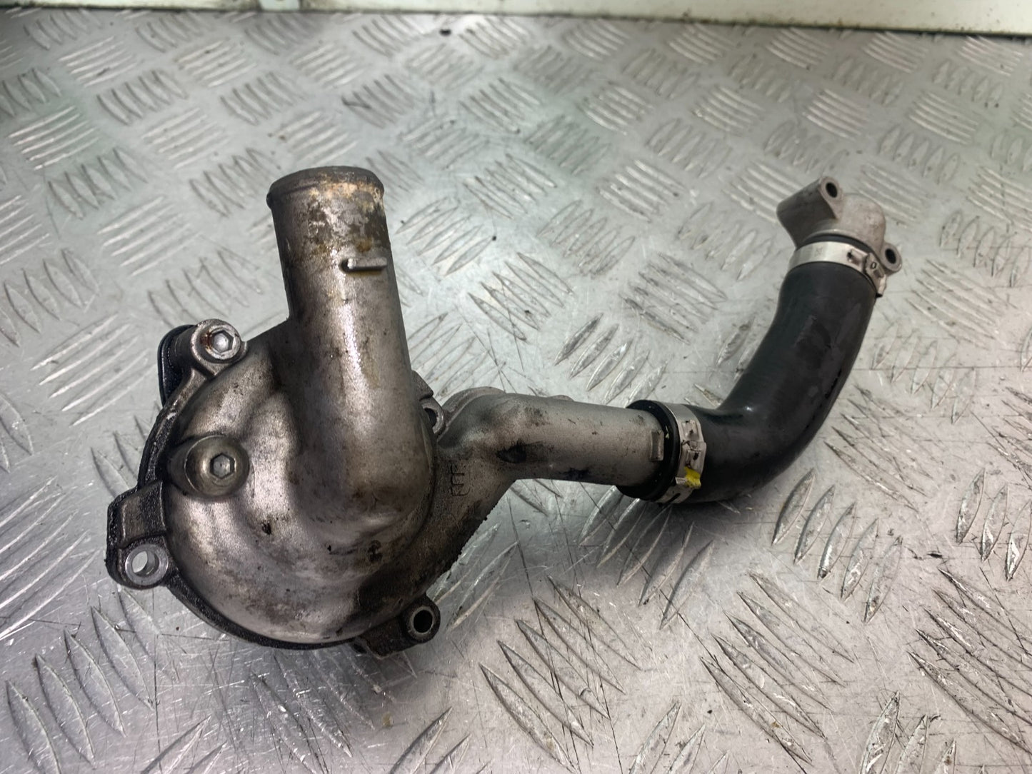 APRILIA TUONO 1000 V4R WATER PUMP   YEAR 2011-13  (CMB1316)