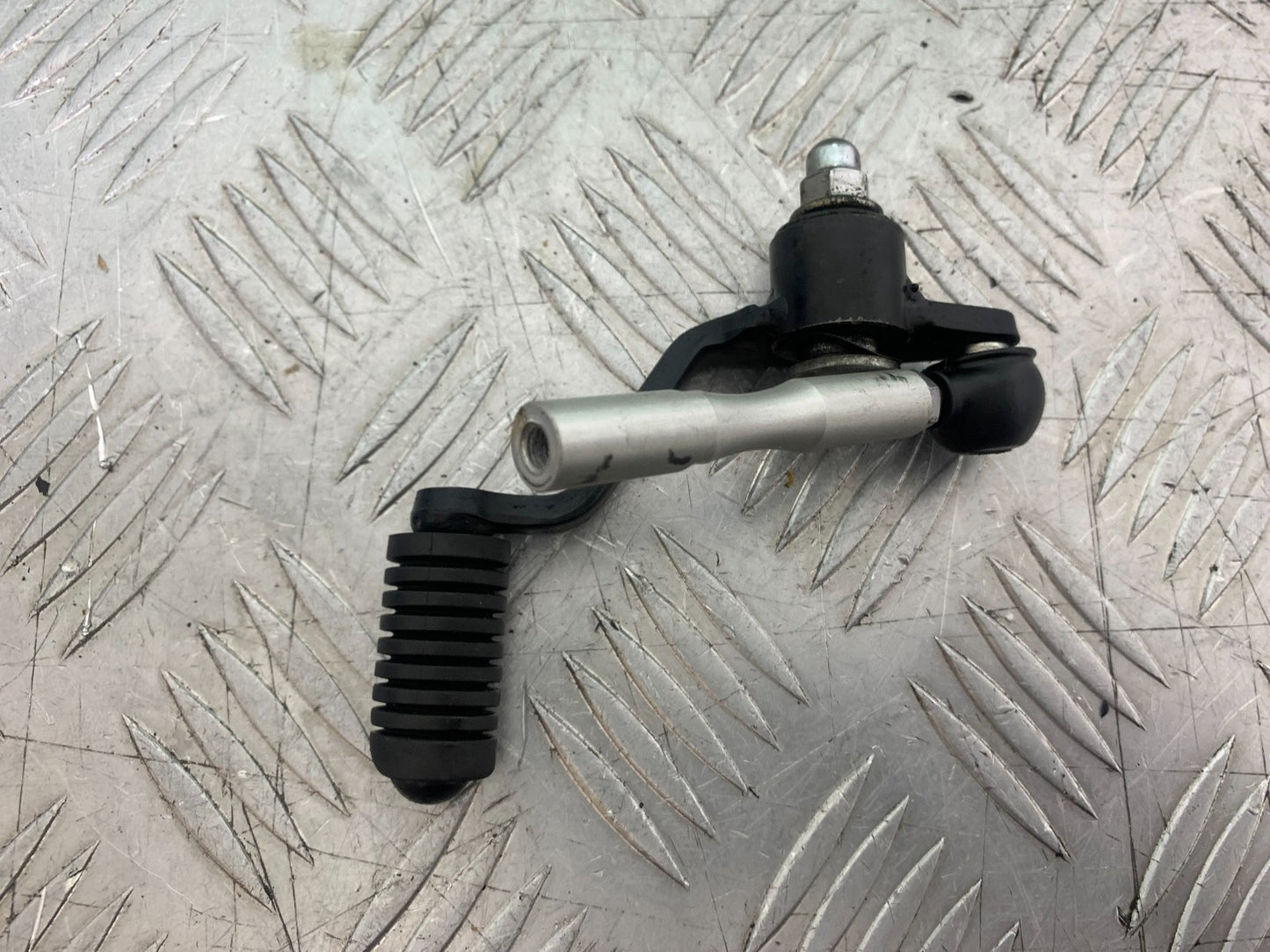 YAMAHA XSR900 XSR 900 GEAR LEVER  YEAR 2022-2024 (CMB1215)