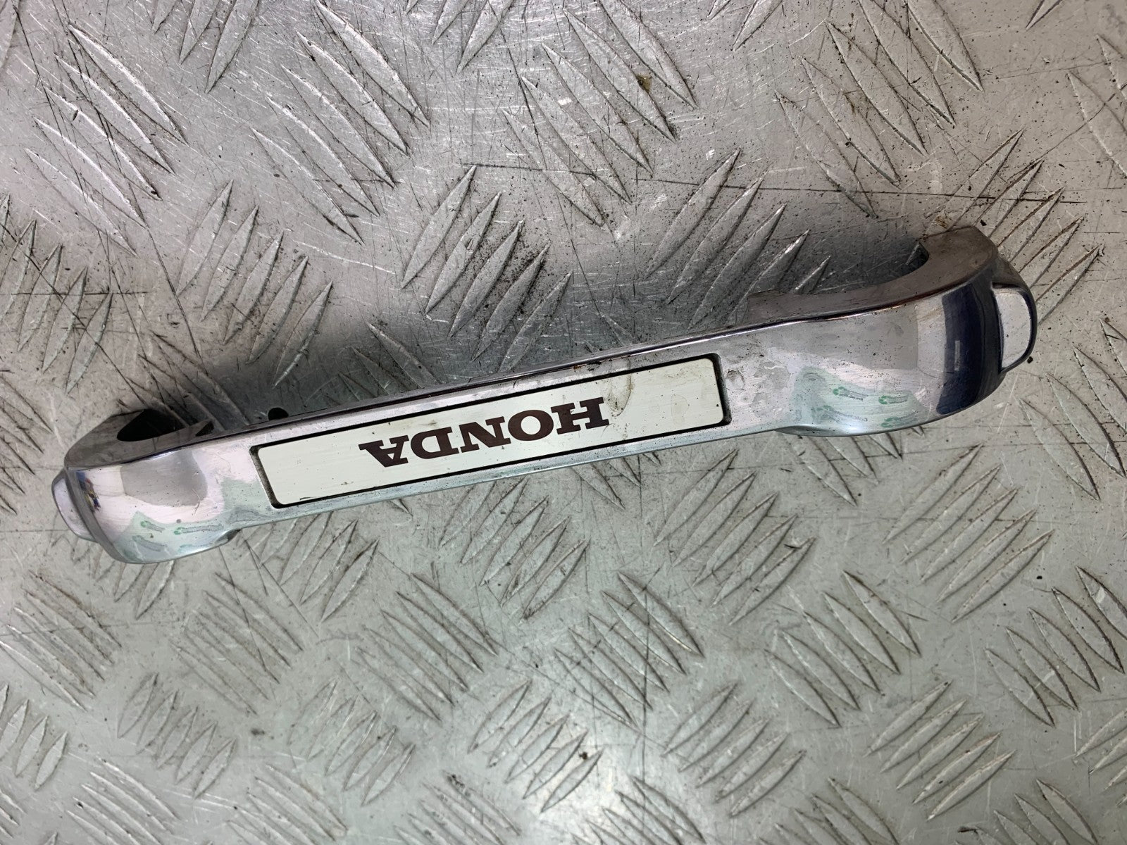 HONDA VT700 VT 700 SHADOW CHROME YOKE COVER   YEAR 1984-85 (CMB1328)