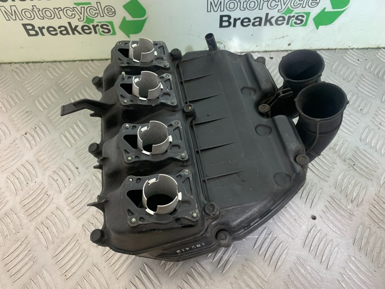 HONDA CBR600 CBR 600 F2 AIRBOX   YEAR 1991-1993 (CMB1114)