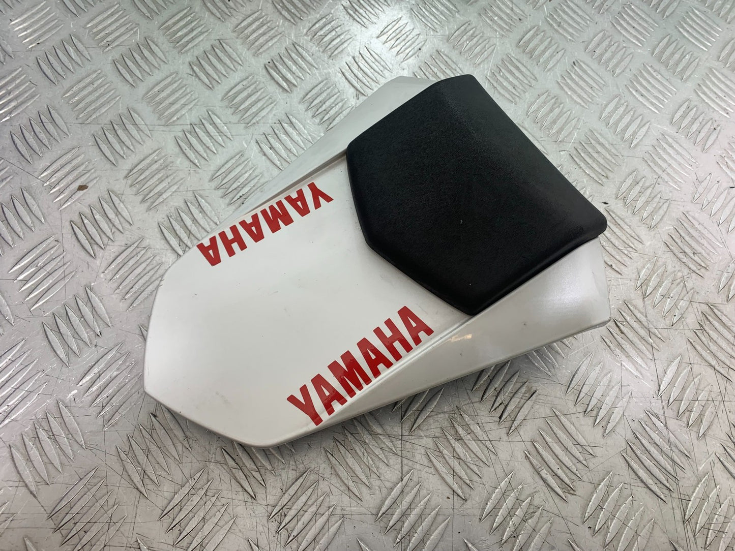 YAMAHA YZF R1 4C8 REAR SEAT COWL  YEAR 2007-2008 (CMB1237)