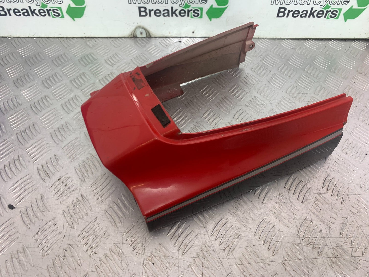 KAWASAKI GPZ600 GPZ 600 SEAT UNIT TAIL PIECE  YEAR 1988-90  (CMB1258)