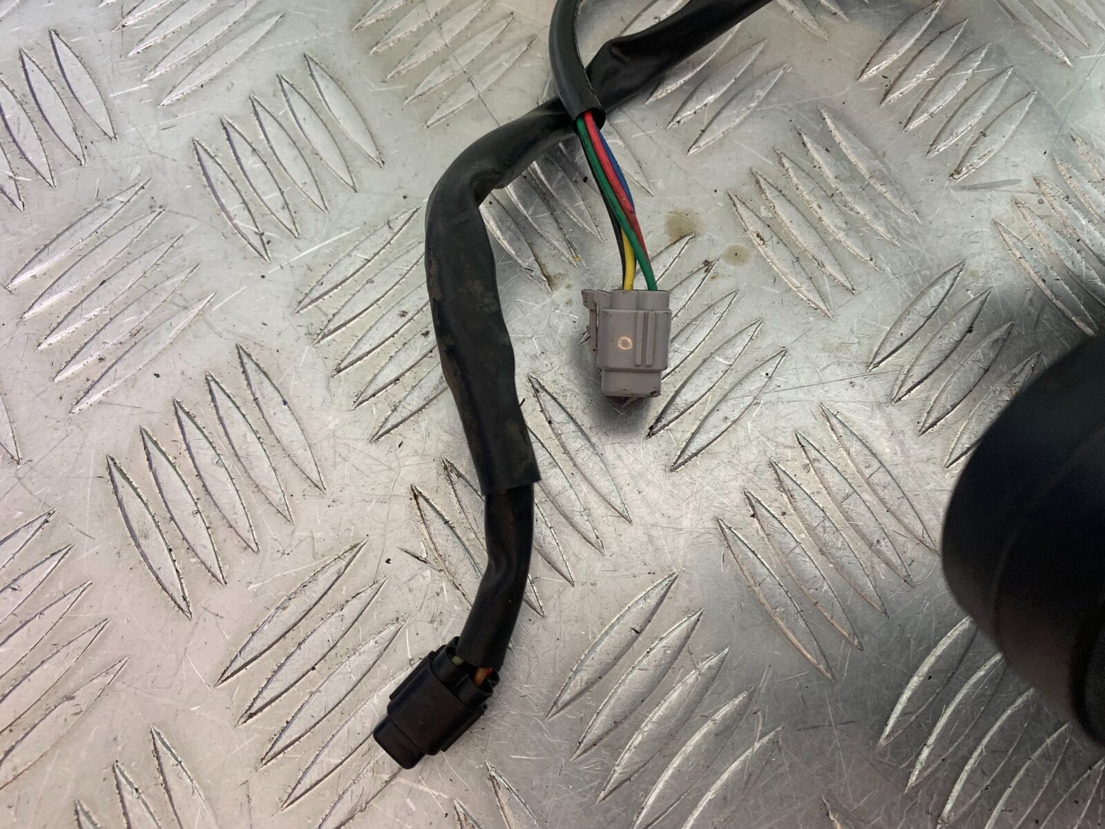 SUZUKI DL 650 V-STROM ECU LOCKS KEY   YEAR 2020 (CMB1117)