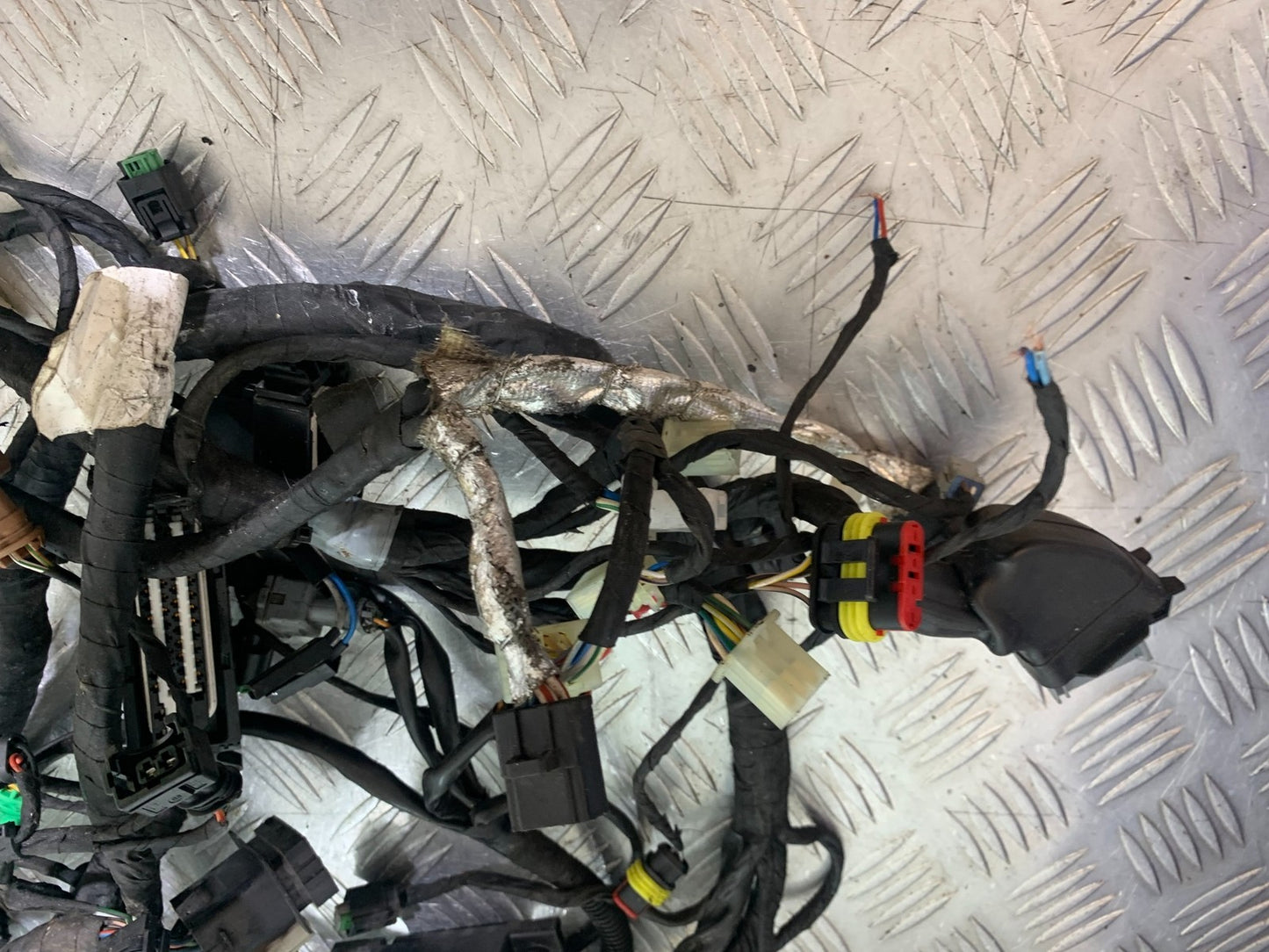 APRILIA RSV4 FACTORY WIRING LOOM  YEAR 2009-2012 (CMB1224)