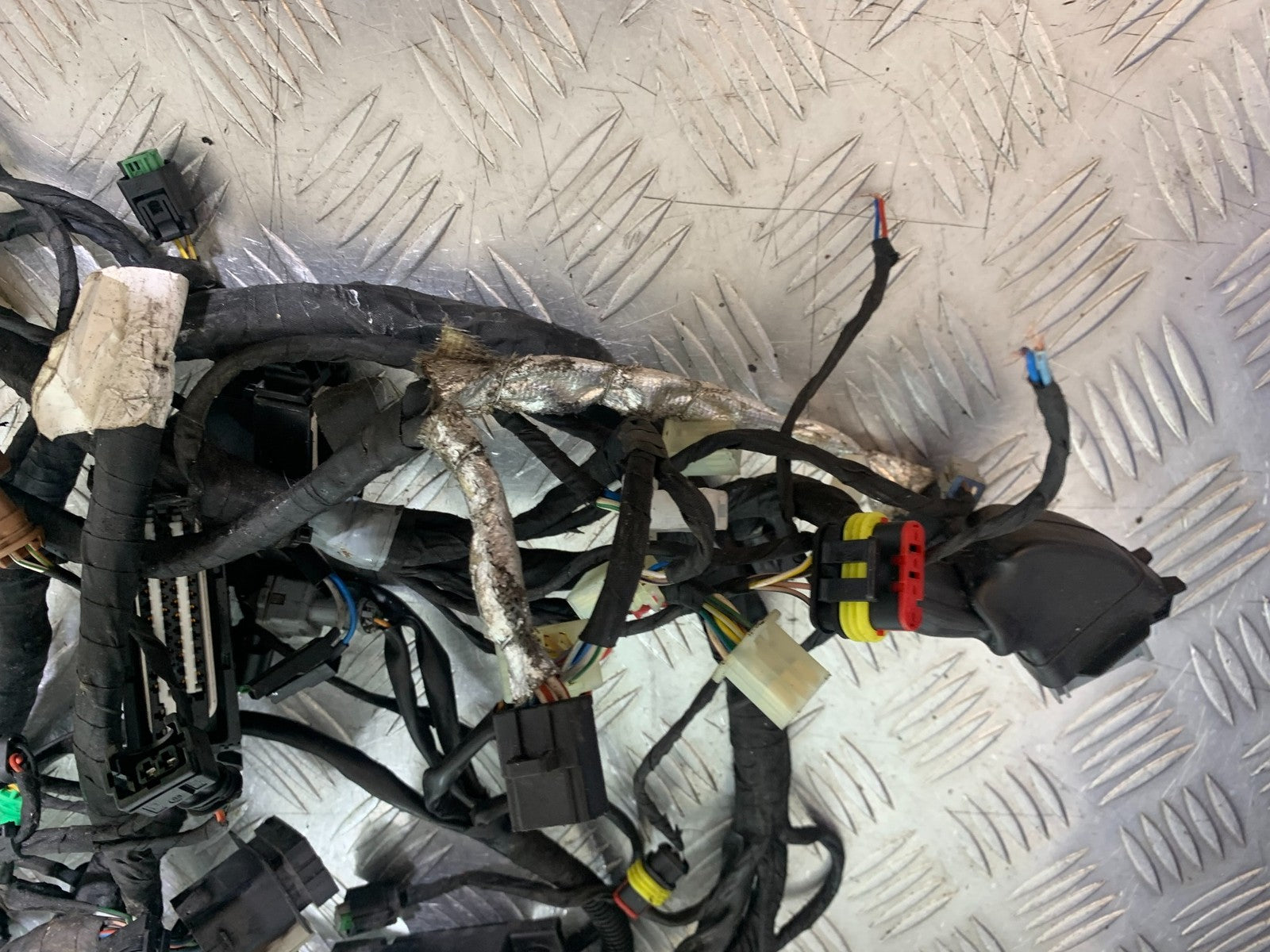 APRILIA RSV4 FACTORY WIRING LOOM  YEAR 2009-2012 (CMB1224)