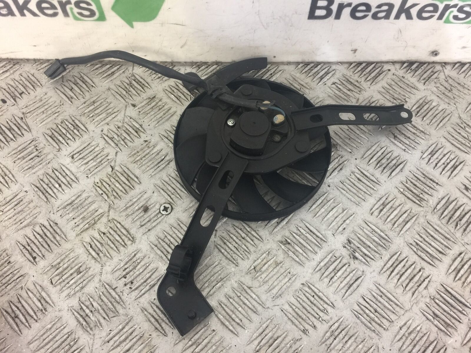 YAMAHA MT07 MT 07 RADIATOR FAN  YEAR 2018 (STOCK 364) ABS