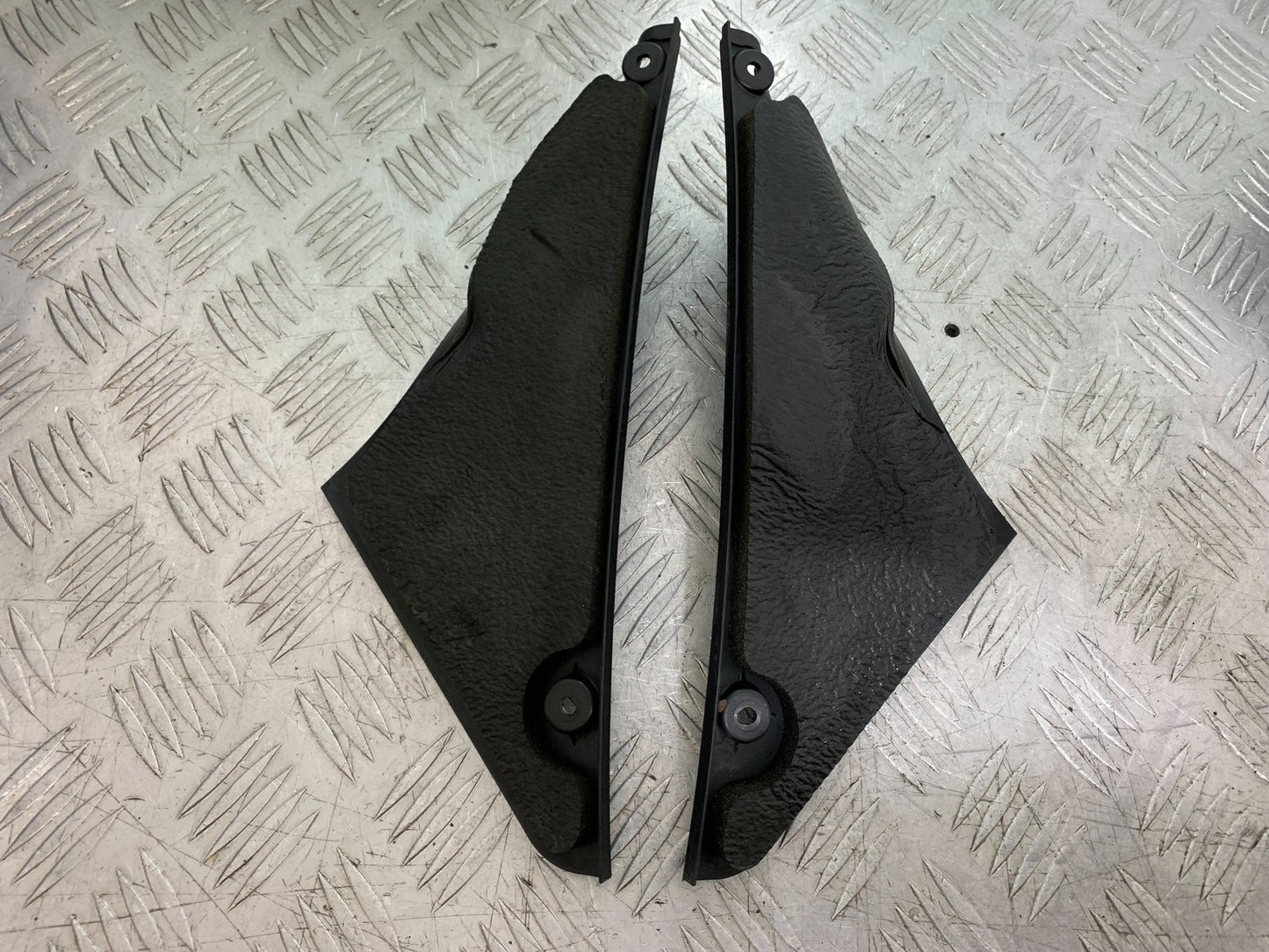 KAWASAKI GTR1400 GTR 1400 INNER INFILLS   YEAR 2007-2009 (CMB1306)