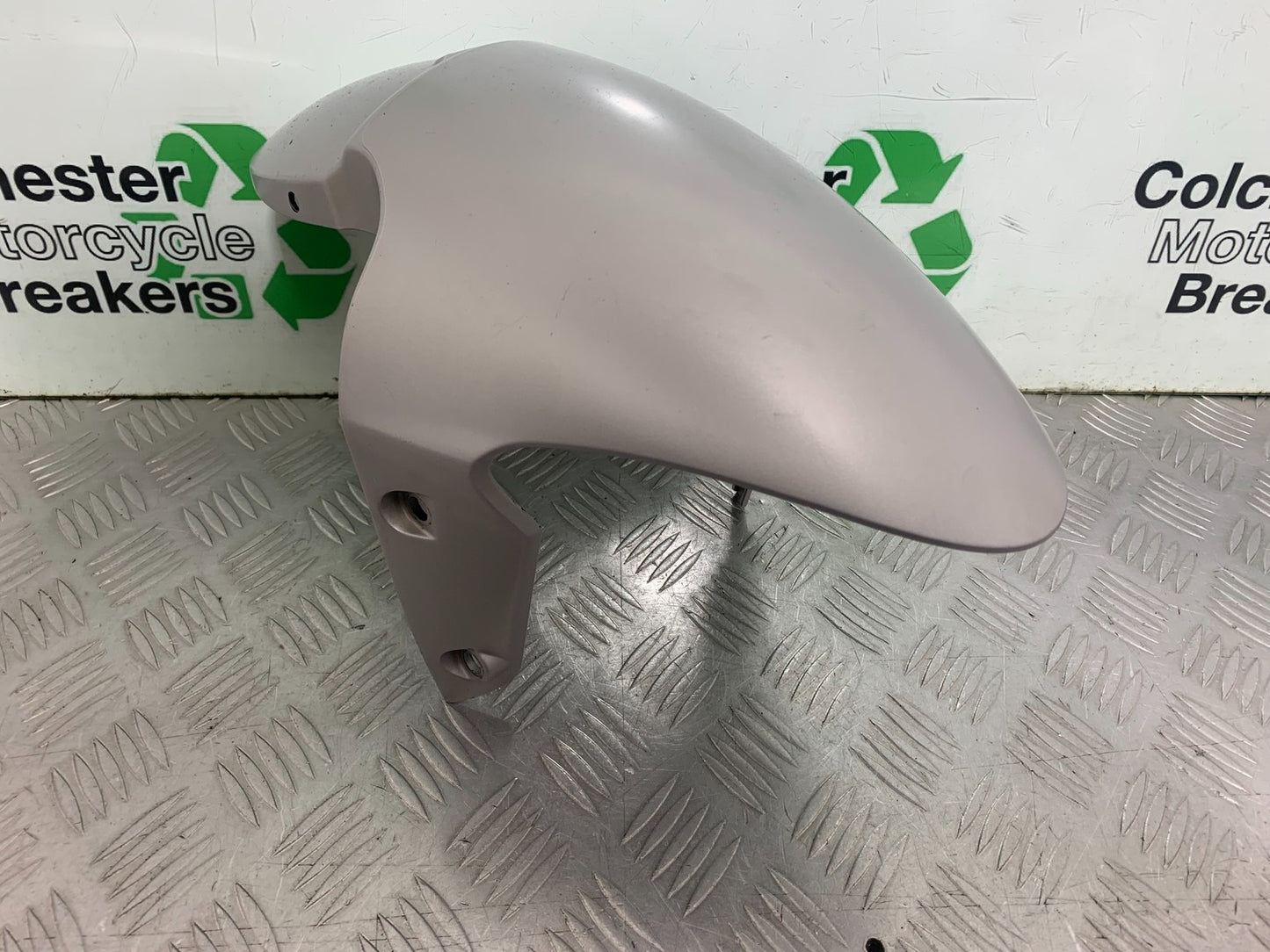 TRIUMPH 675 STREET TRIPLE RX FRONT MUDGUARD 2015-2017 (CMB1299)