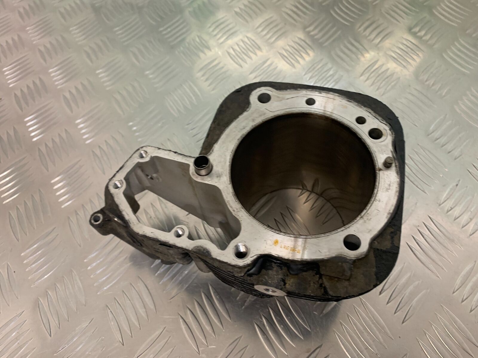 BMW R1200 RT R 1200 RT LEFT BARREL   YEAR 2005-2009 (STOCK 943)
