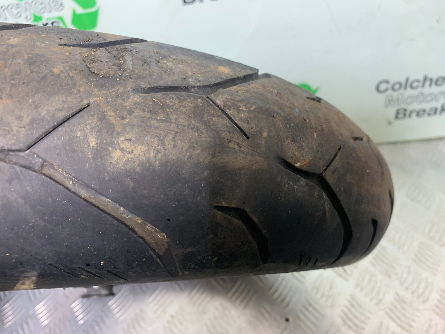 APRILIA TUONO 1000 V4 FRONT WHEEL  YEAR 2013-2014 (CMB1239)