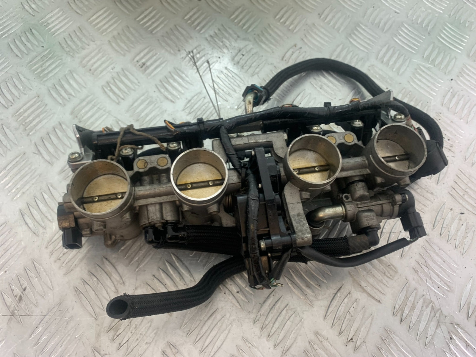 SUZUKI GSF650 GSF 650 THROTTLE BODIES  YEAR 2007-2009  (CMB1161)