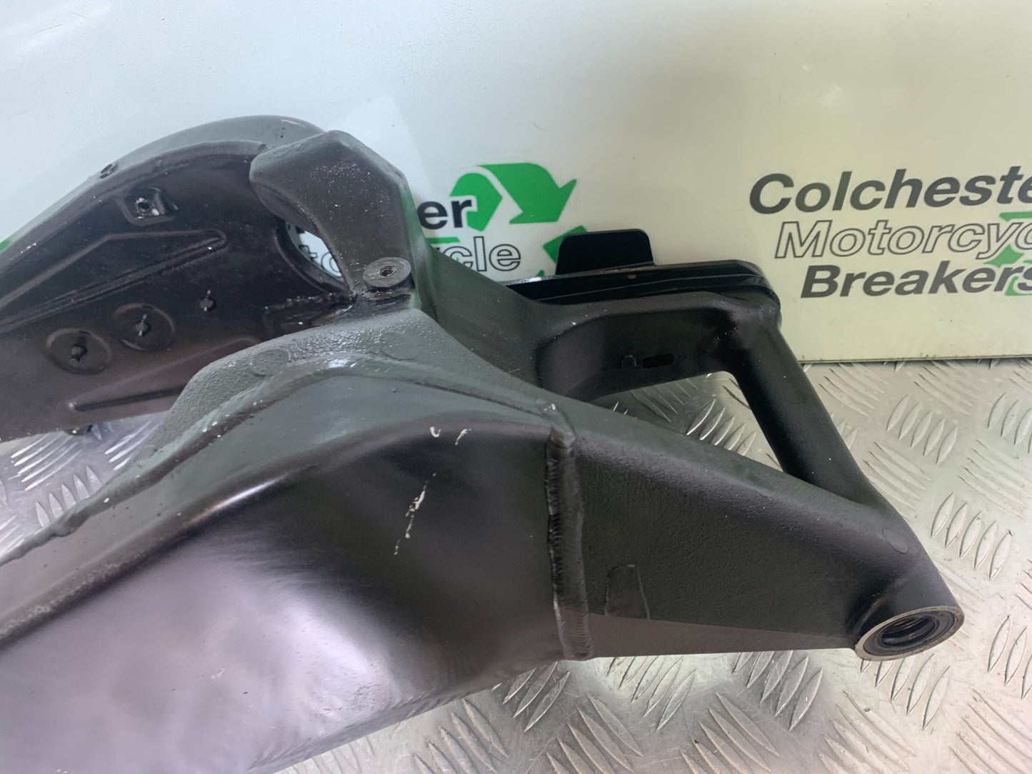 KAWASAKI ZX6R SWINGARM  YEAR 2009-2012 (CMB1136)