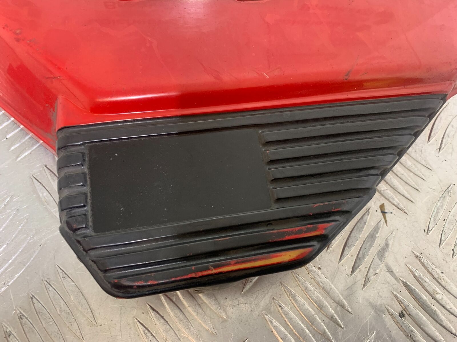 HONDA CX500 CX 500 LEFT SEAT PANEL YEAR 1980 (CMB1131)