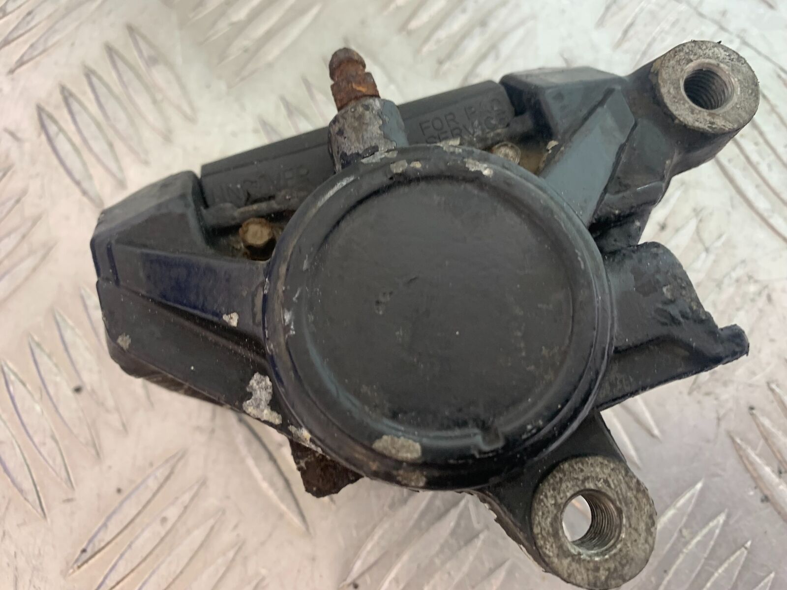 YAMAHA YZF600 YZF 600 THUNDERCAT REAR BRAKE CALIPER  1996-2003 (CMB1134)