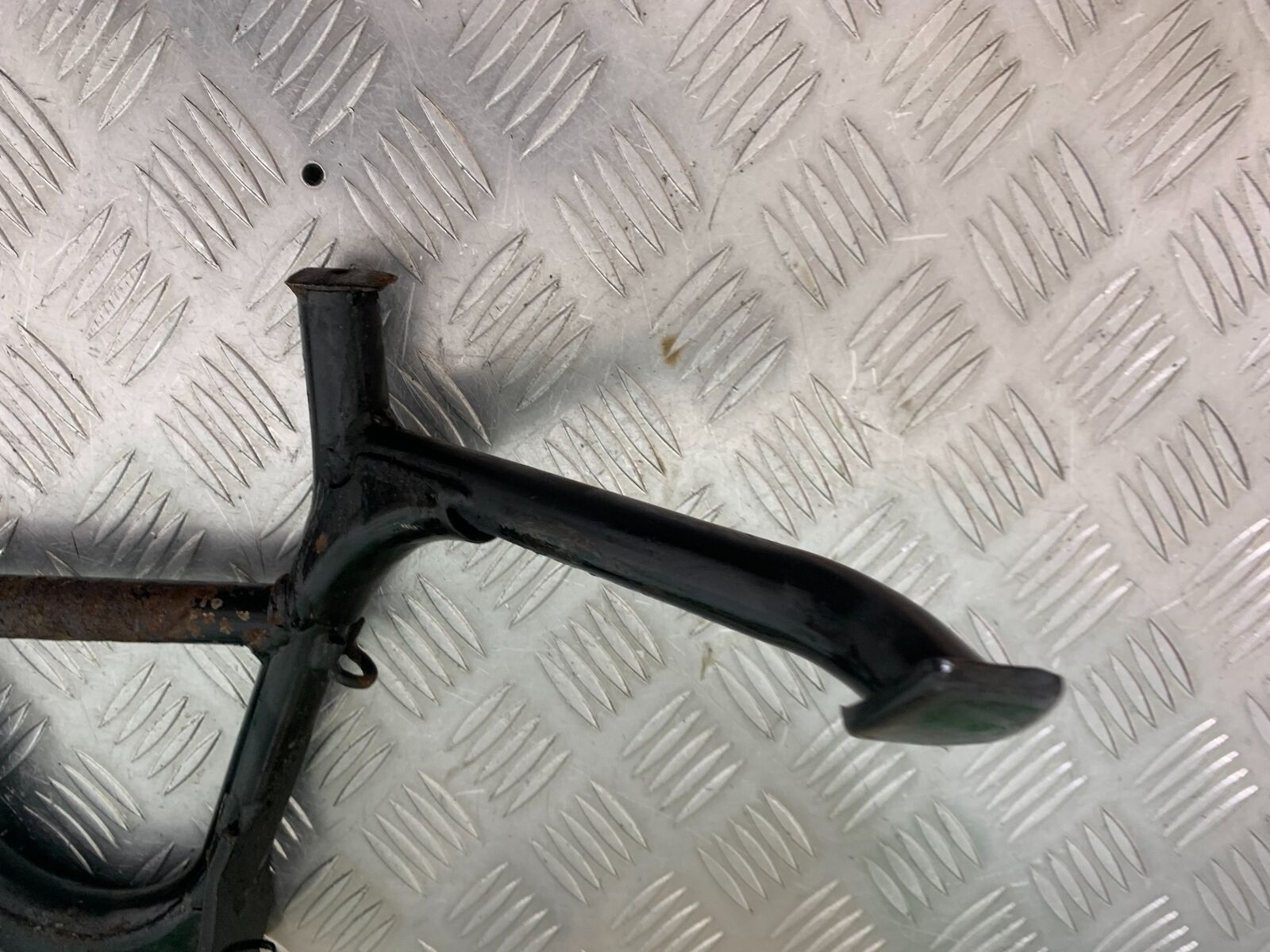 HONDA CBR1100 BLACKBIRD CENTER STAND  YEAR 1999-2005 (CMB1103)