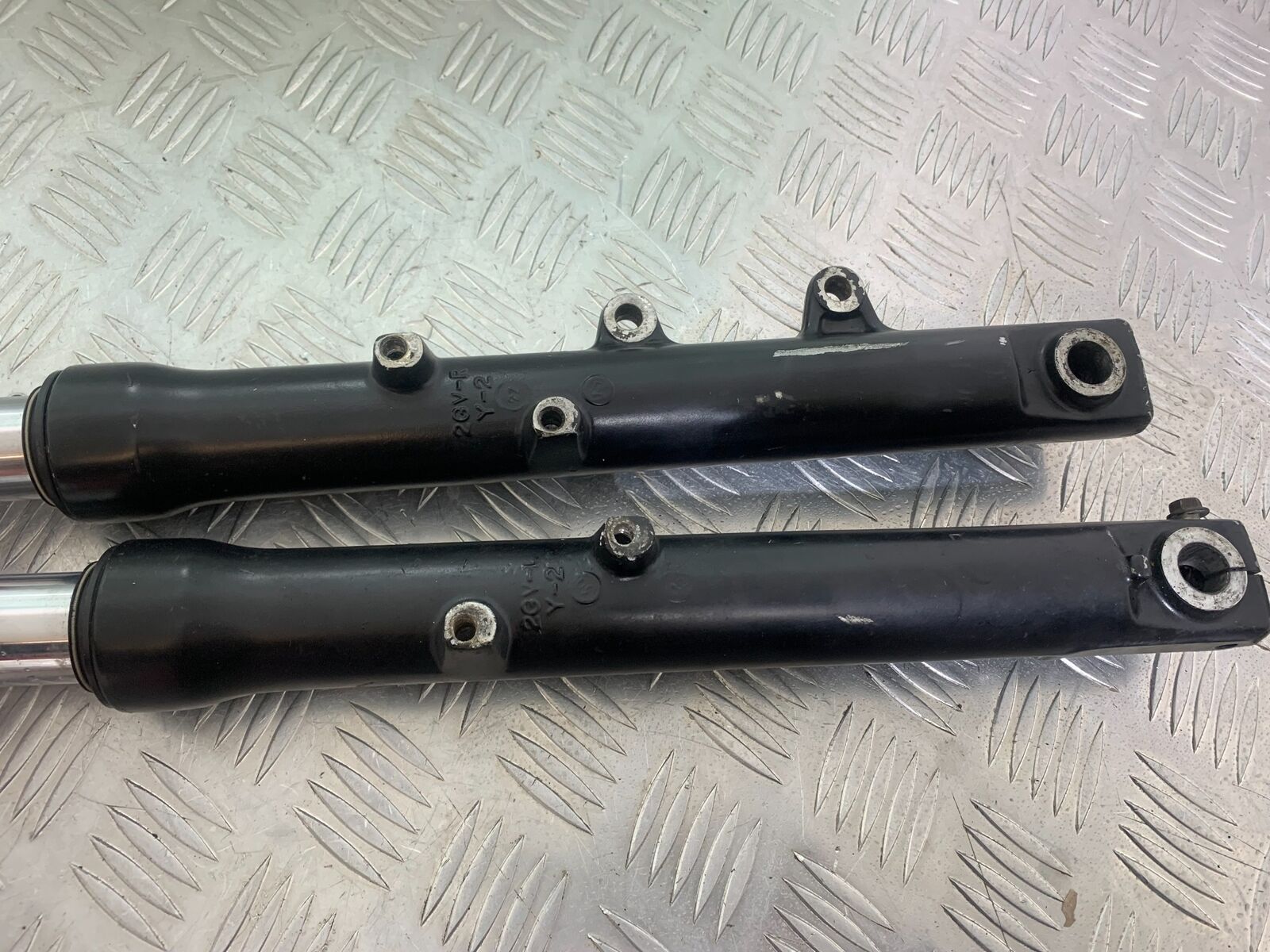 YAMAHA XV535 XV 535 VIRAGO FORKS  YEAR 1994-02 (CMB1044)