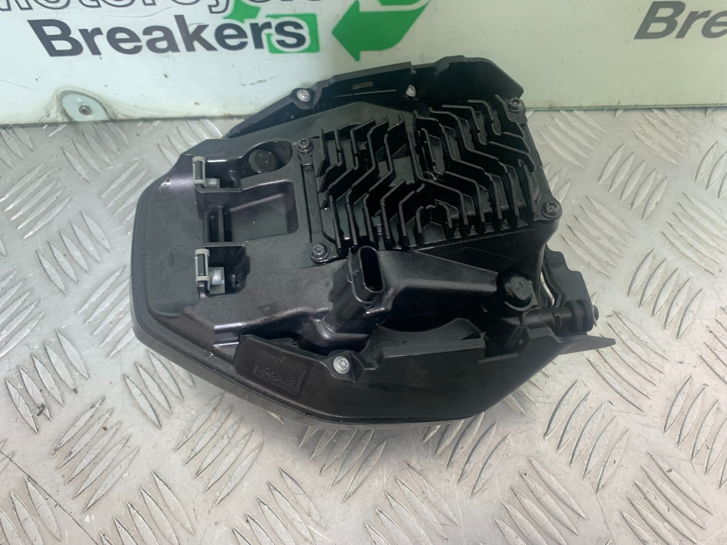 BMW M1000 R HEADLIGHT   YEAR 2023-2024 (CMB1140)