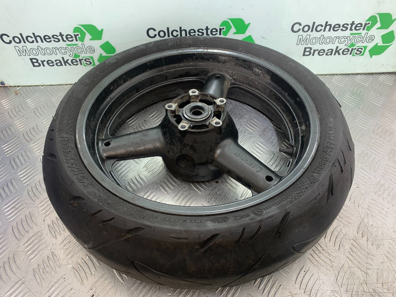 SUZUKI GSF600 GSF 600 BANDIT REAR WHEEL   2000-2004 (CMB1269)