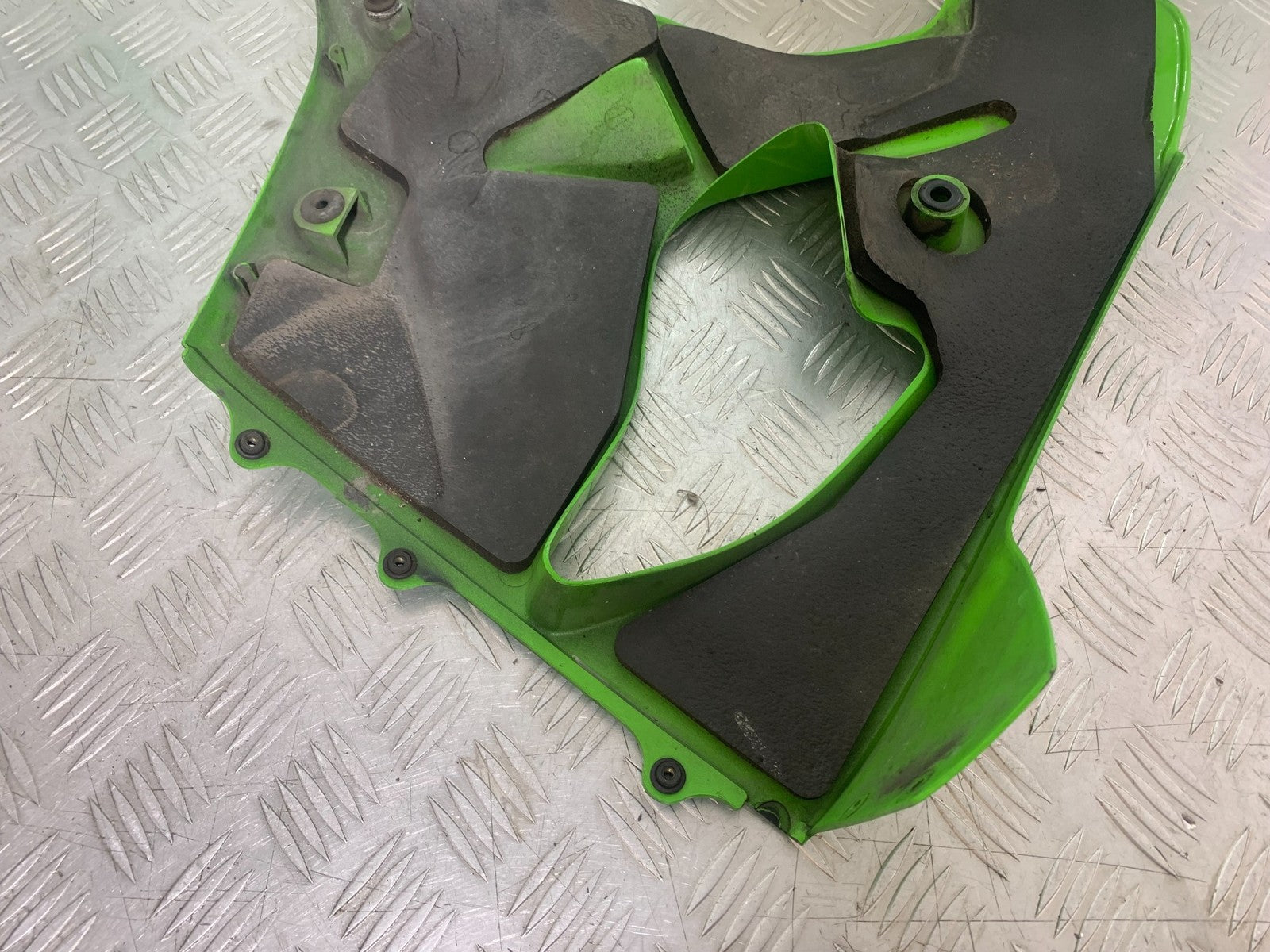 KAWASAKI ZX9R ZX9 E1 LEFT MIDDLE FAIRING PANEL YEAR 2000-01 (CMB1171)