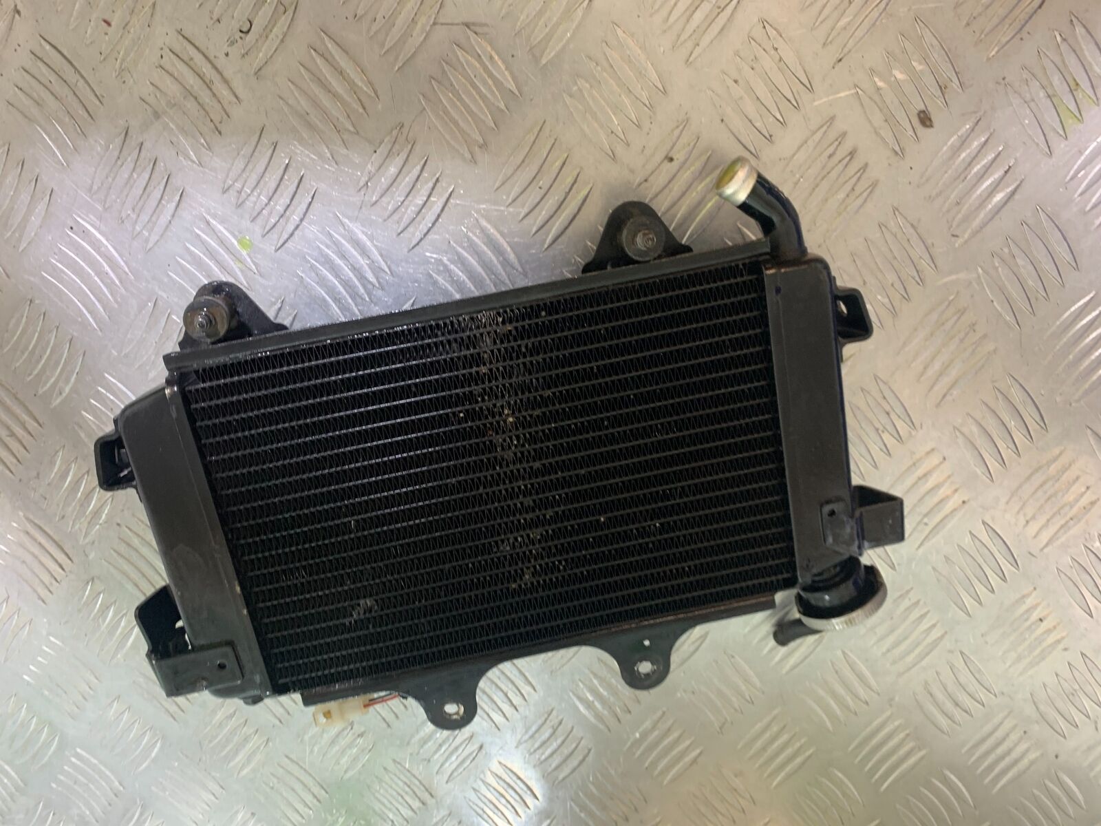 KTM 125 DUKE RADIATOR AND FAN   YEAR 2018-2023 (CMB1083)