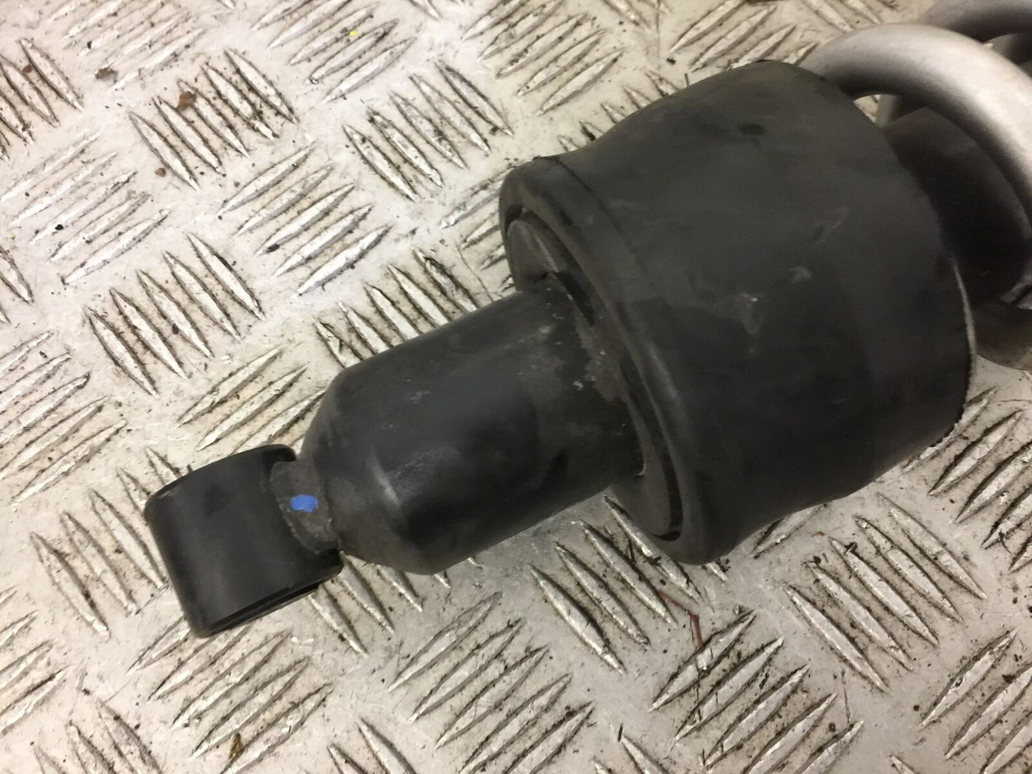 HONDA CB650 F CB 650 FA-E REAR SHOCK   YEAR 2014-2017 STOCK 609