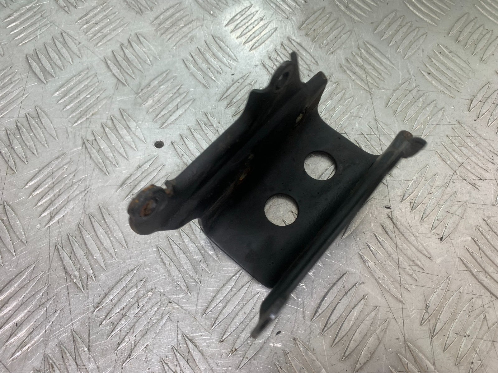 SINNIS TERRAIN 125 ENGINE BRACKET   YEAR 2017-2020 (CMB1241)