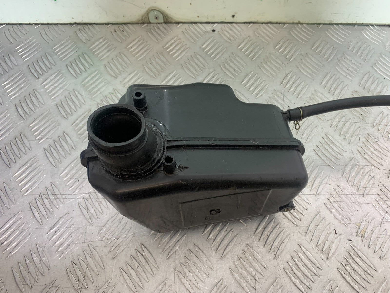 PIONEER NEVADA XF125 AIRBOX  YEAR 2009 (CMB1214)