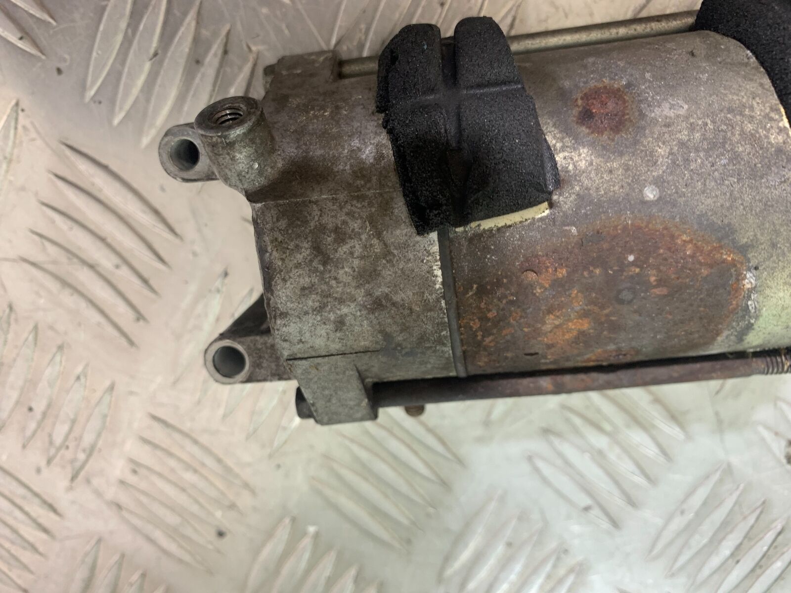 KAWASAKI Z750 ZR750 ZR-7S STARTER MOTOR  YEAR 1999-05 (CMB1135)