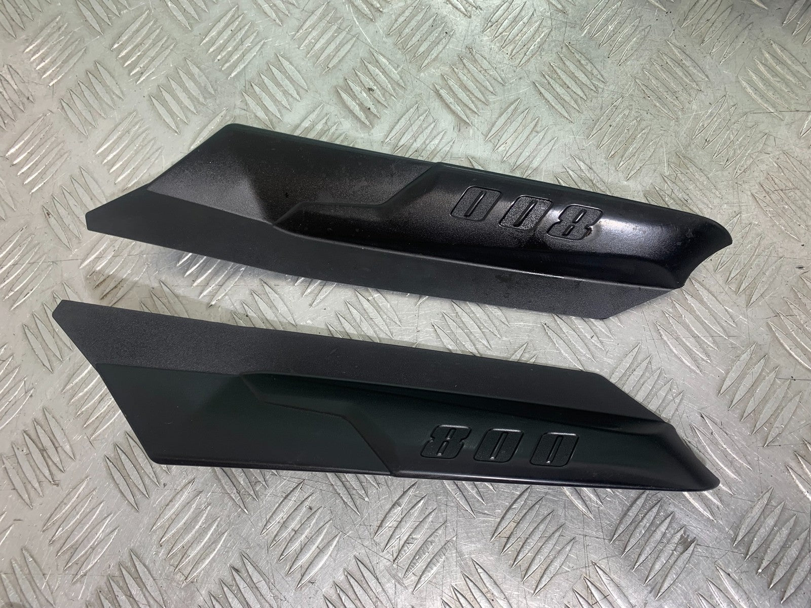 TRIUMPH TIGER 800 XRT LEFT AND RIGHT FRAME NFILLS   2018-2020 (CMB1193)