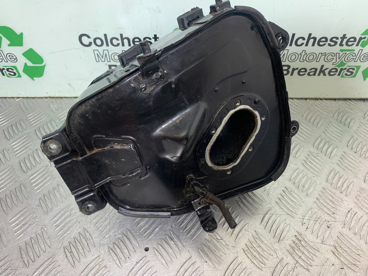 KTM RC125 RC 125 PETROL TANK  2014 2017 (CMB1199)