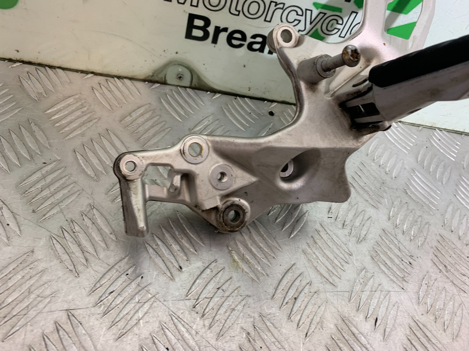 BMW F800 GT FRONT LEFT HANGER AND PEG  YEAR 2013-2017 (CMB1248)