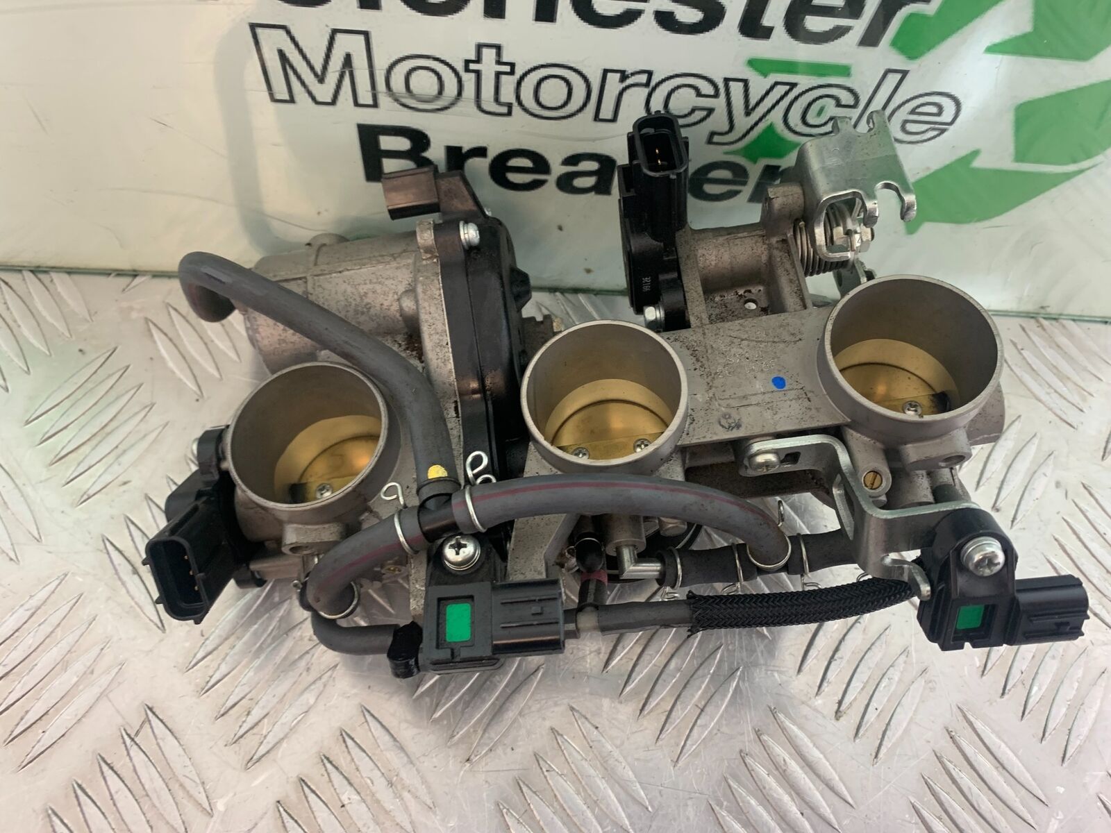 YAMAHA XSR900 XSR 900 THROTTLE BODIES  YEAR 2021-2022 (CMB1073)