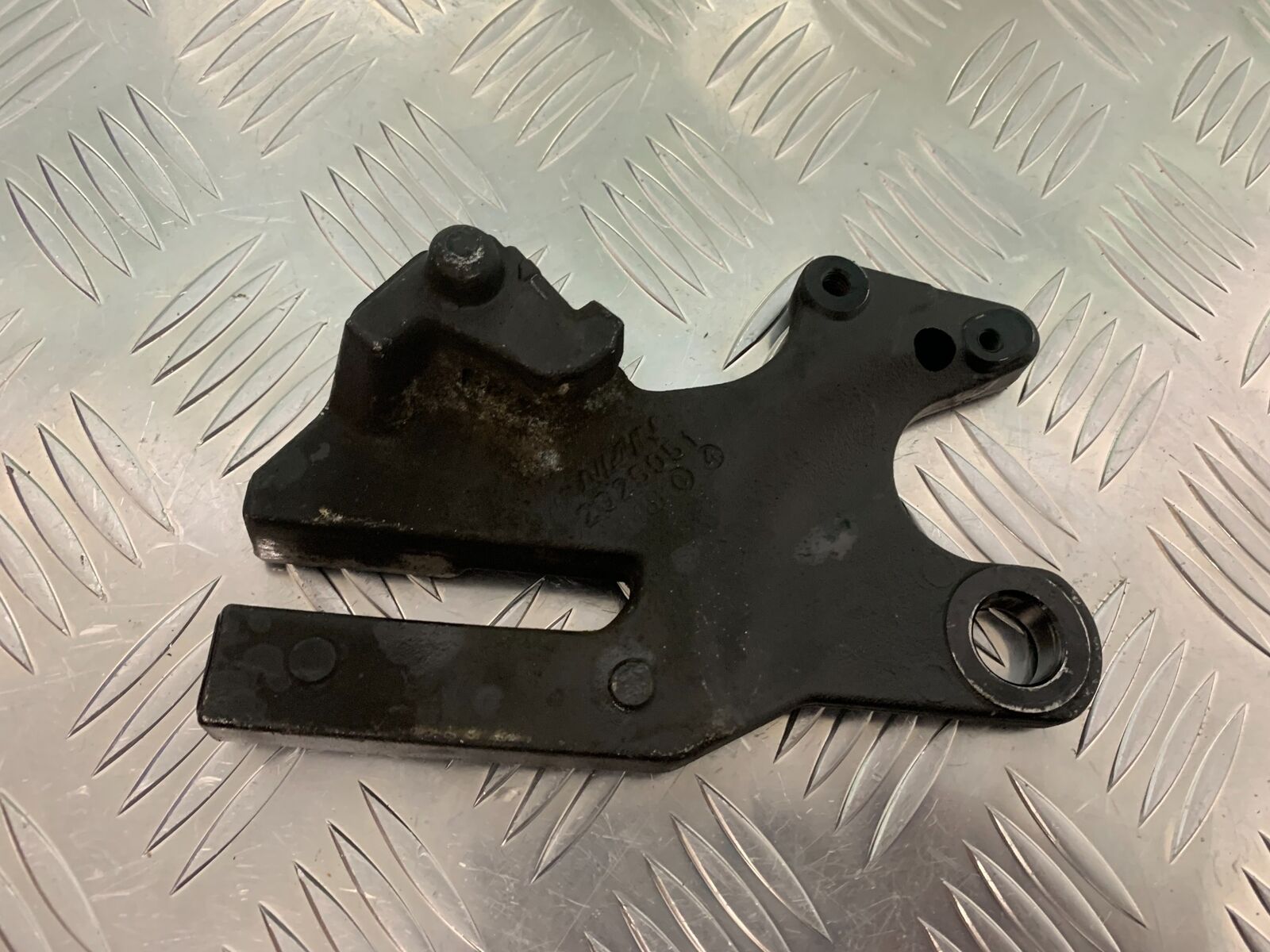 TRIUMPH TIGER 800 XCA REAR CALIPER BRACKET   YEAR 2015-2017 (STOCK 940)