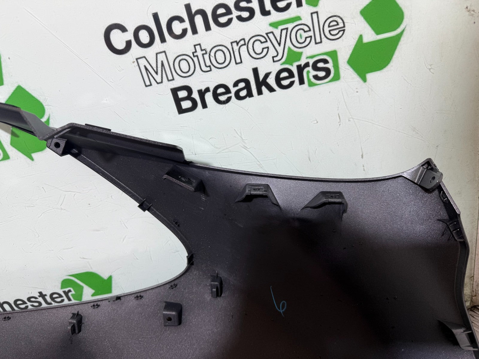 SUZUKI GSXR1300 GSXR 1300 HAYABUSA GEN 3 LEFT FAIRING PANEL YEAR 2022 - 2024