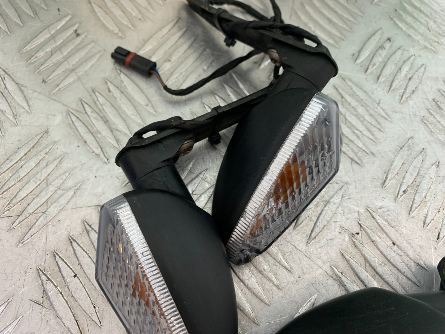 BMW F800 GT 3 X INDICATORS YEAR 2013-2017 (CMB1248)