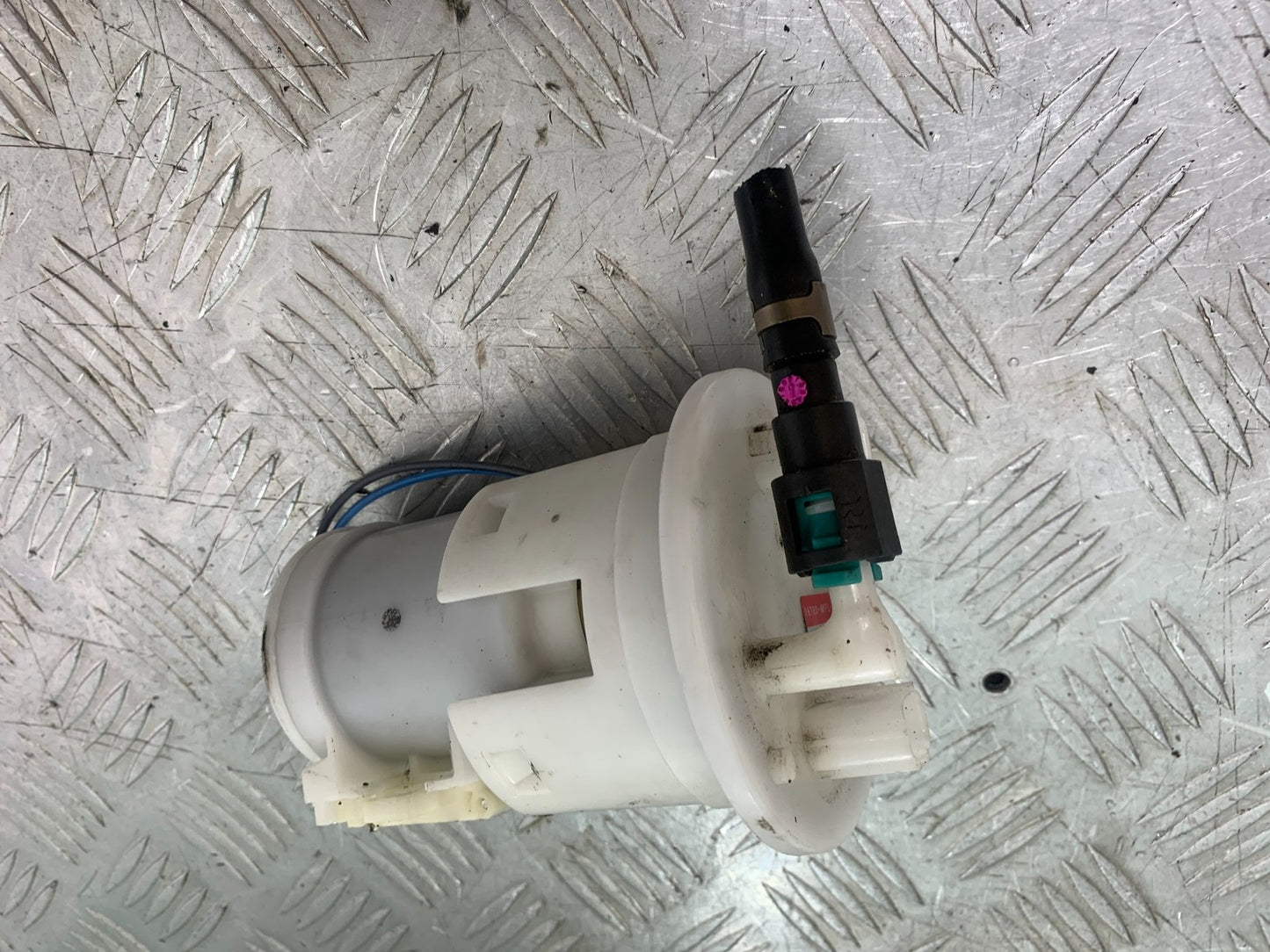 HONDA CBR1000 rr FIREBLADE  PETROL PUMP  YEAR 2012-2016 (CMB1198)