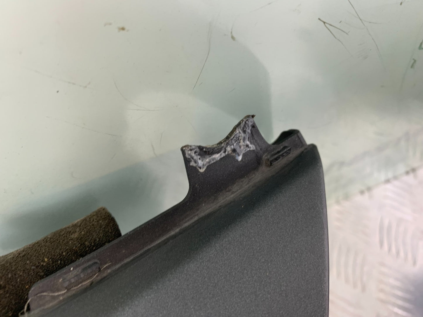 KAWASAKI GTR1400 GTR 1400 LEFT BELLY PAN YEAR 2007-2009 (CMB1306)